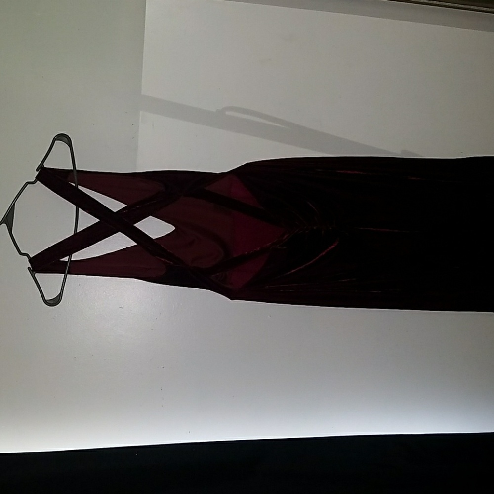 Dress - Picture 2 of 4